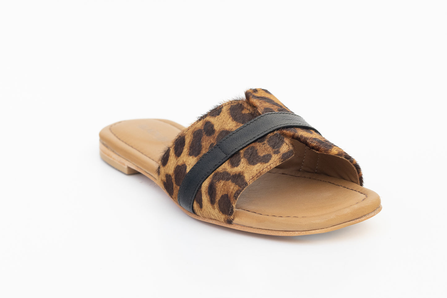 Alaina Natural Fur Black / Black Leather